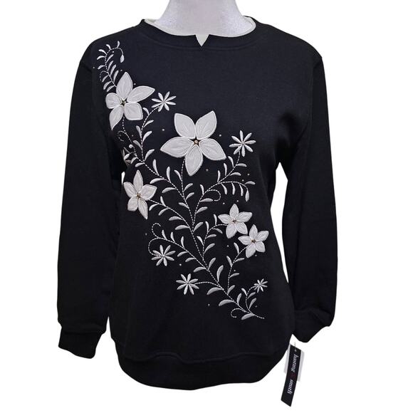 Hastings & Smith Crew Sweatshirt Black Embroidered Size S Floral Grandma NWT - Picture 1 of 8